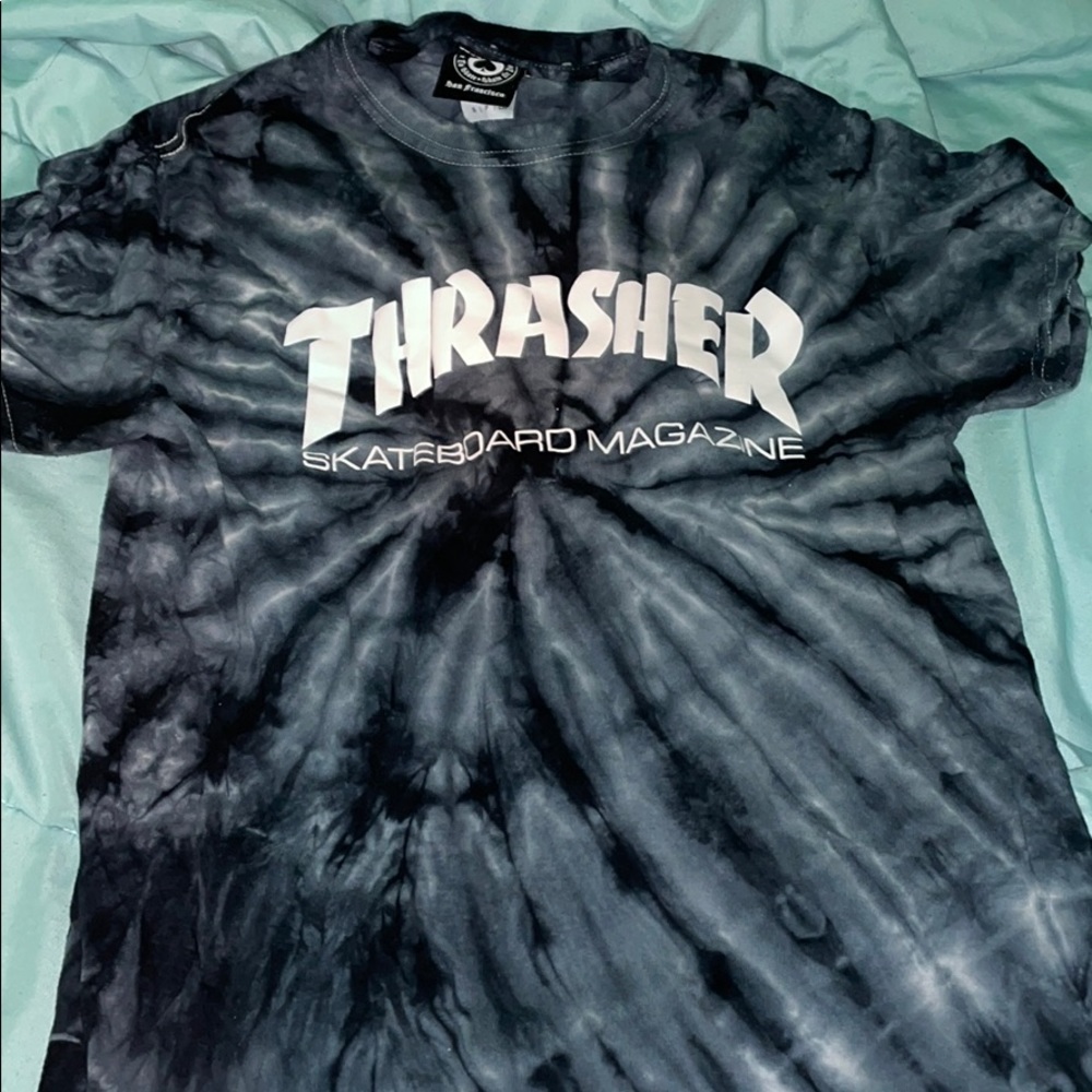 ✨ tie dye thrasher t-shirt, size small